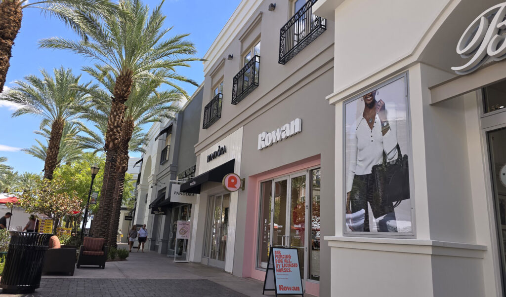 Retail commercial properties for sale in Las Vegas